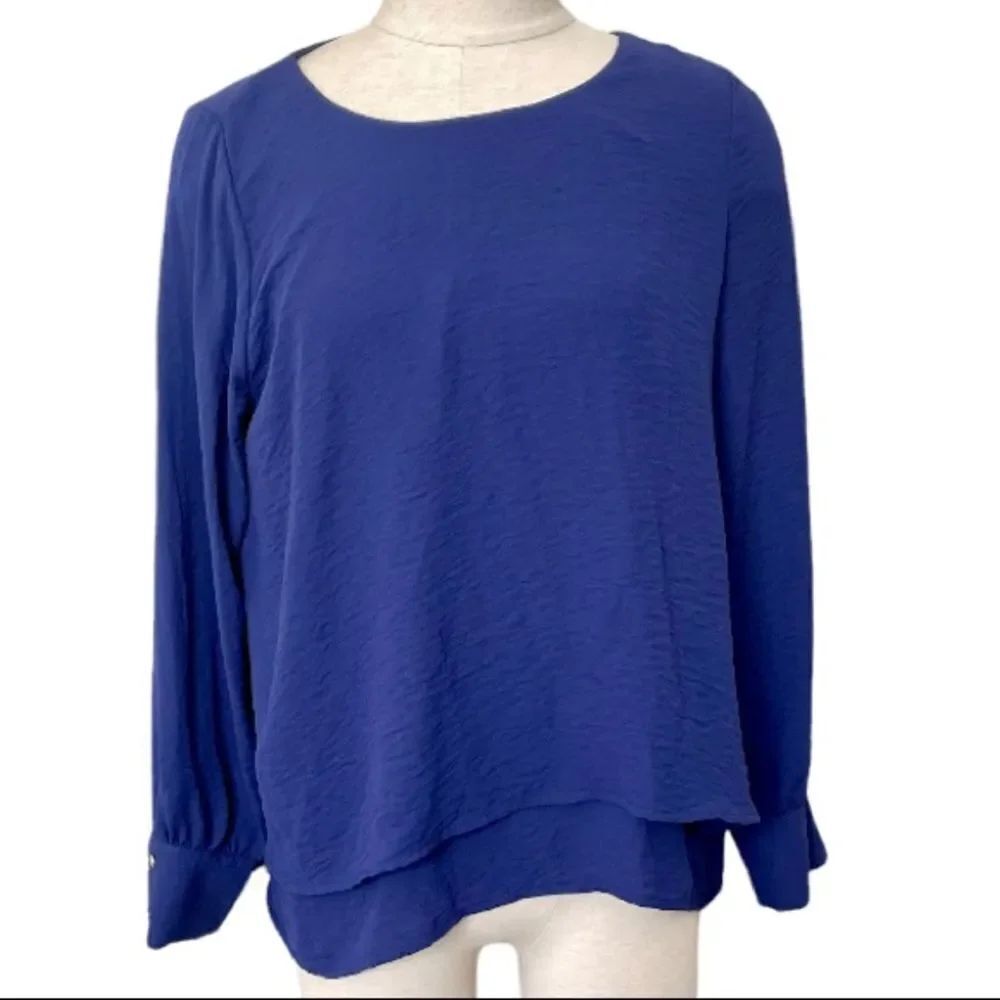 Apt 9 blue long sleeved shirt